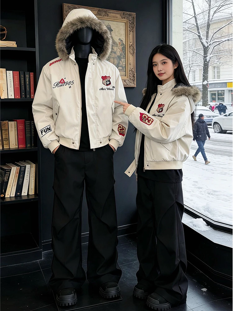 

Thiened Winter Cotton Jaet with Fur Collar Embroidered American Bae Men's Hooded Workwear ort Sle Faion Ci Sle