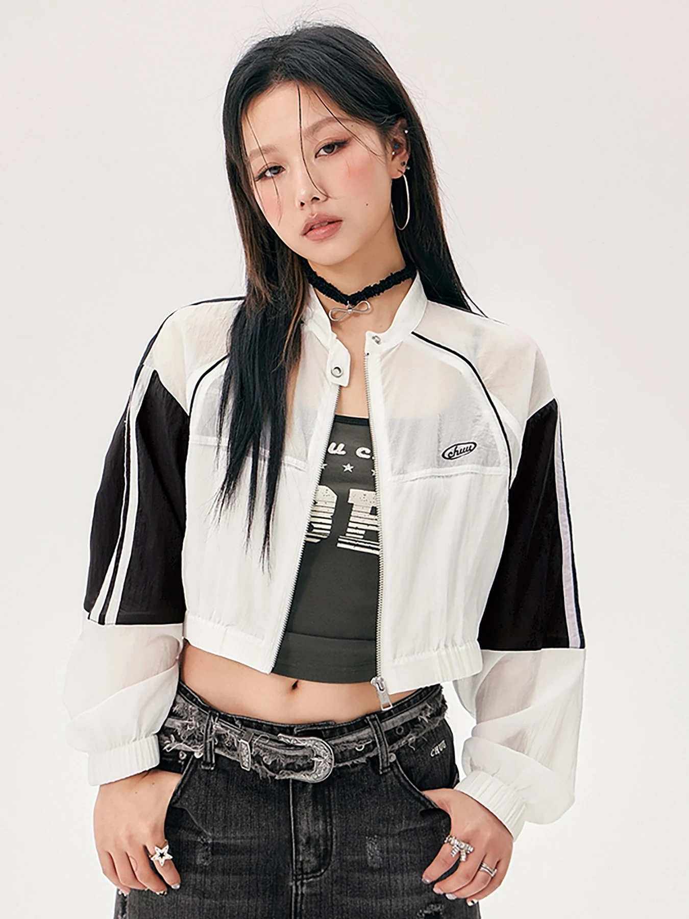 النمط الأمريكي قصير الصيف نمط جديد الوقوف طوق عارضة اللون الصدام سترة فضفاضة طويلة الأكمام واقية من الشمس أعلى ملابس خارجية