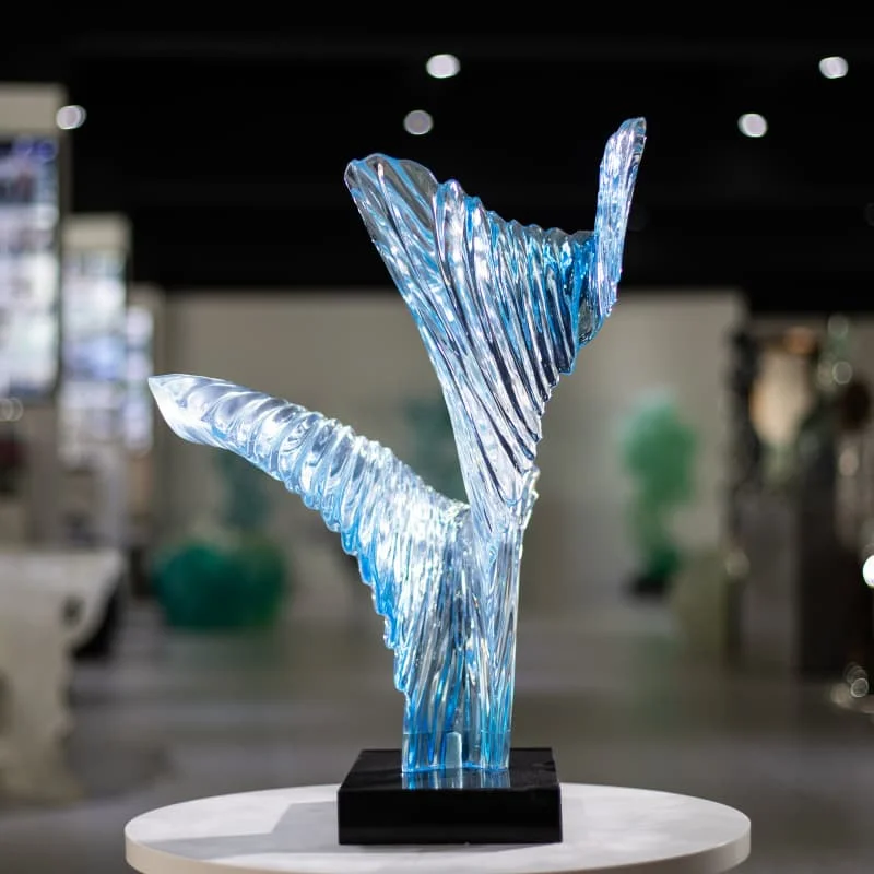 T*& Manufacturer Custom clear Resin Statue Unique Shape Abstract Art Statue Hotel Decoration Statue