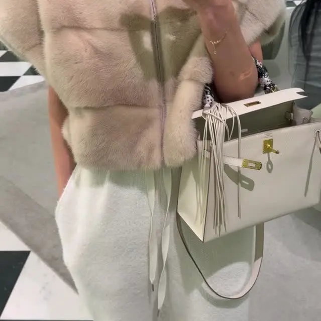 

Шикарный женский жилет из меха норки в корейском стиле, легкий, роскошный, модный, с воротником-стойкой, универсальный, средней длины, повседневная свободная верхняя одежда