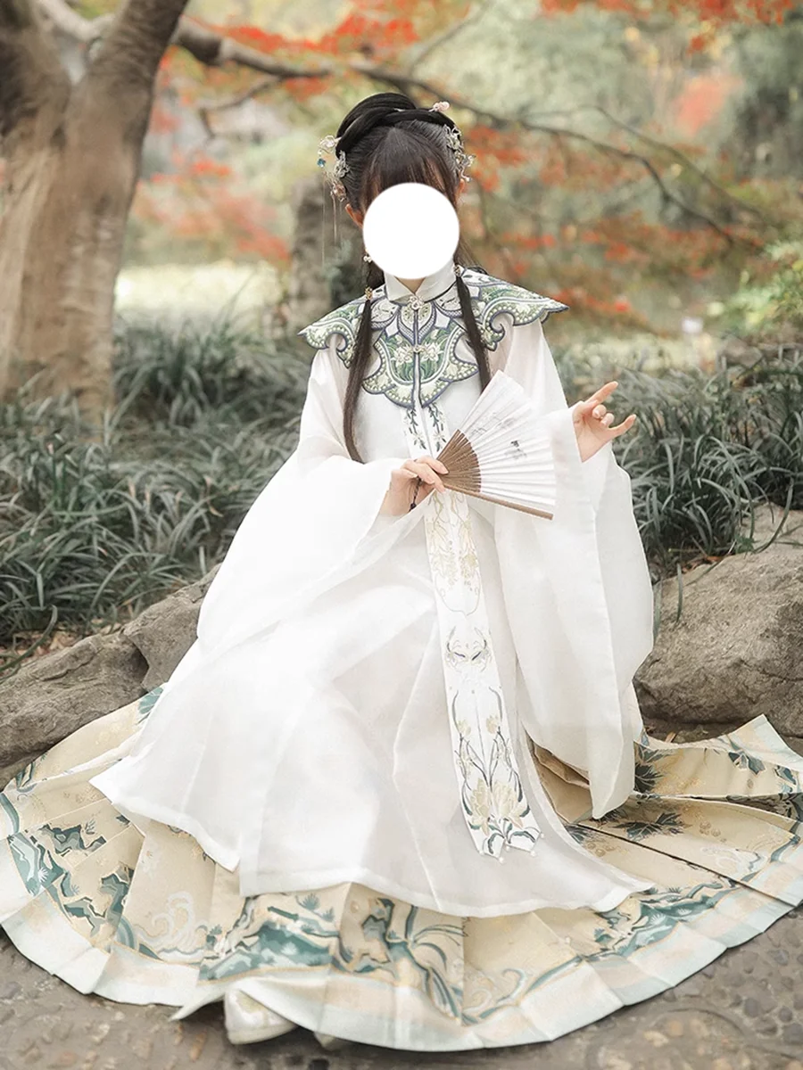 Ming Dynasty Hanfu Suit With Long Horse-face Skirt Long-sleeved Yun Jian Shirt Chinese Style Traitional Pleated Skirt SSY