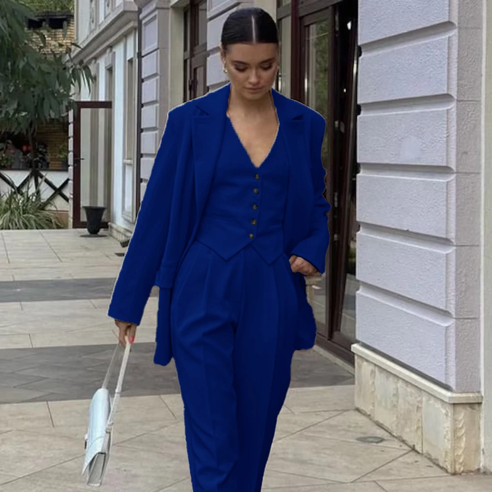 

Классический женский облегающий элегантный однобортный костюм-тройка