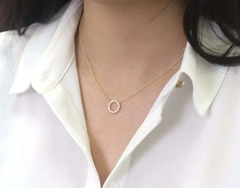 2024 Trend Elegant Crystal Circle Pendant Necklace for Women Fashion Golden Valentine\'s Necklaces Party Wedding Jewelry Gifts