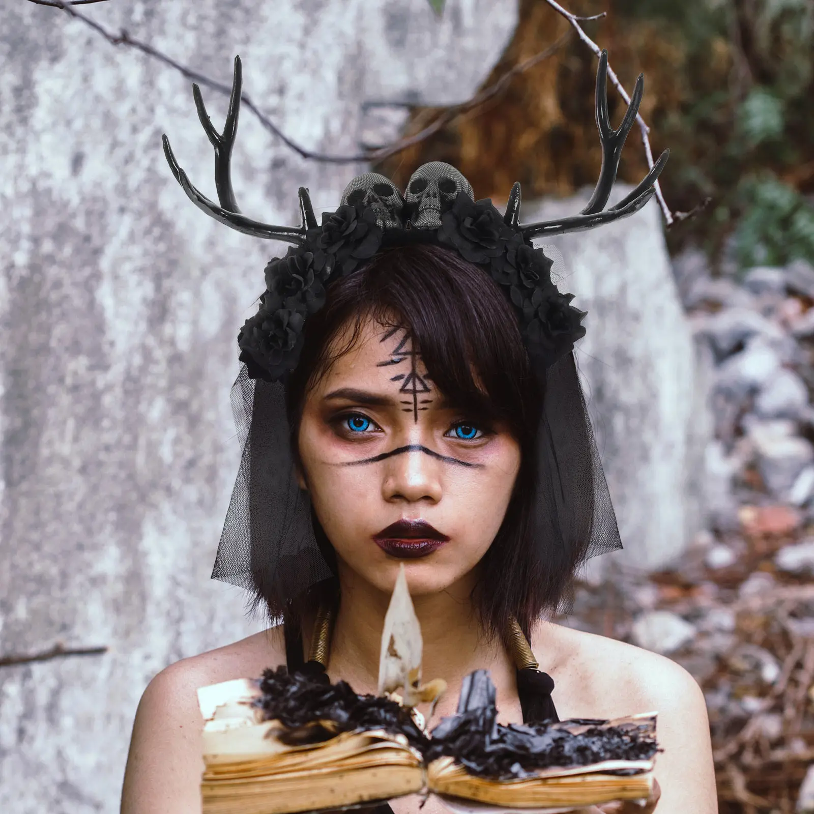 

Головной убор с рожками и розами в готическом стиле, аксессуар для волос на Хэллоуин, уникальный, легкий и удобный головной убор для женщин