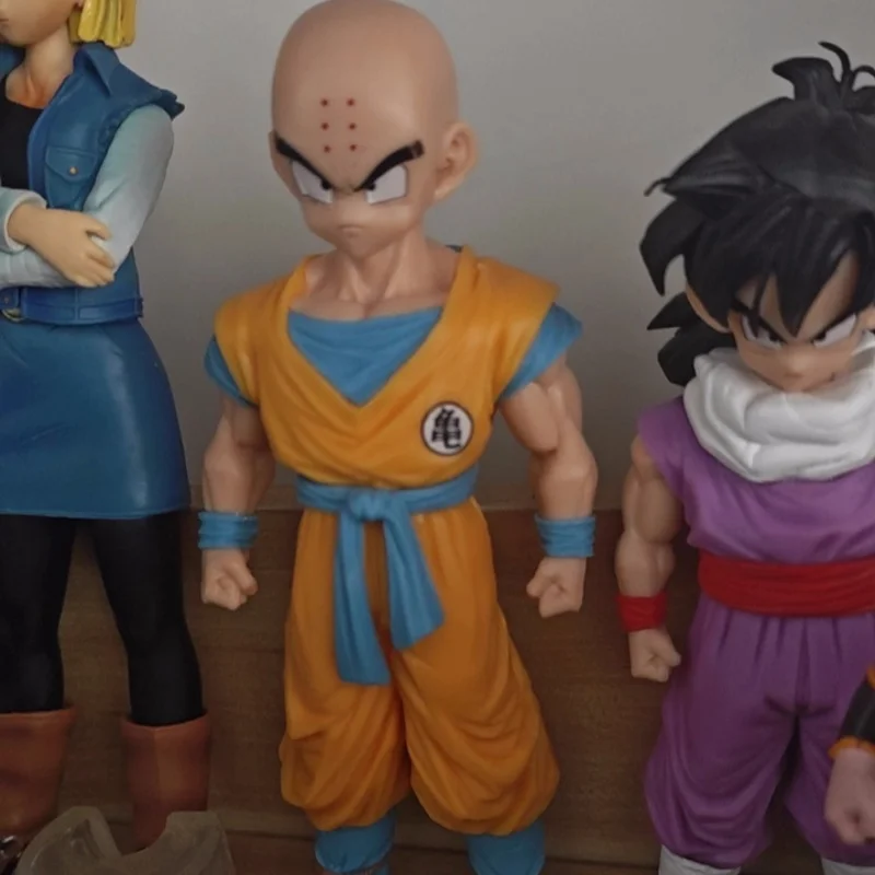 Figurka Anime Dragon Ball Trunks Kuririn Son Goku Super Saiyan Statuetka Model Statuetki PVC Kolekcja Ozdoba Zabawka Prezent