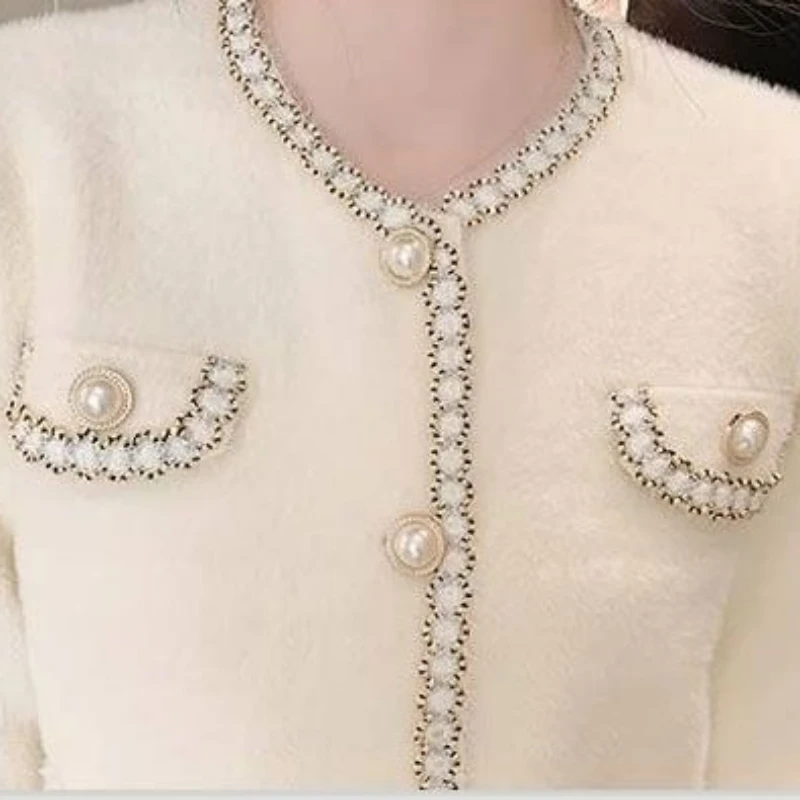 2023 Autumn Winter Short Knitted Cardigan Sweater Classic Style Single Breasted Casual Sweater Short Knitwear Women Clothing