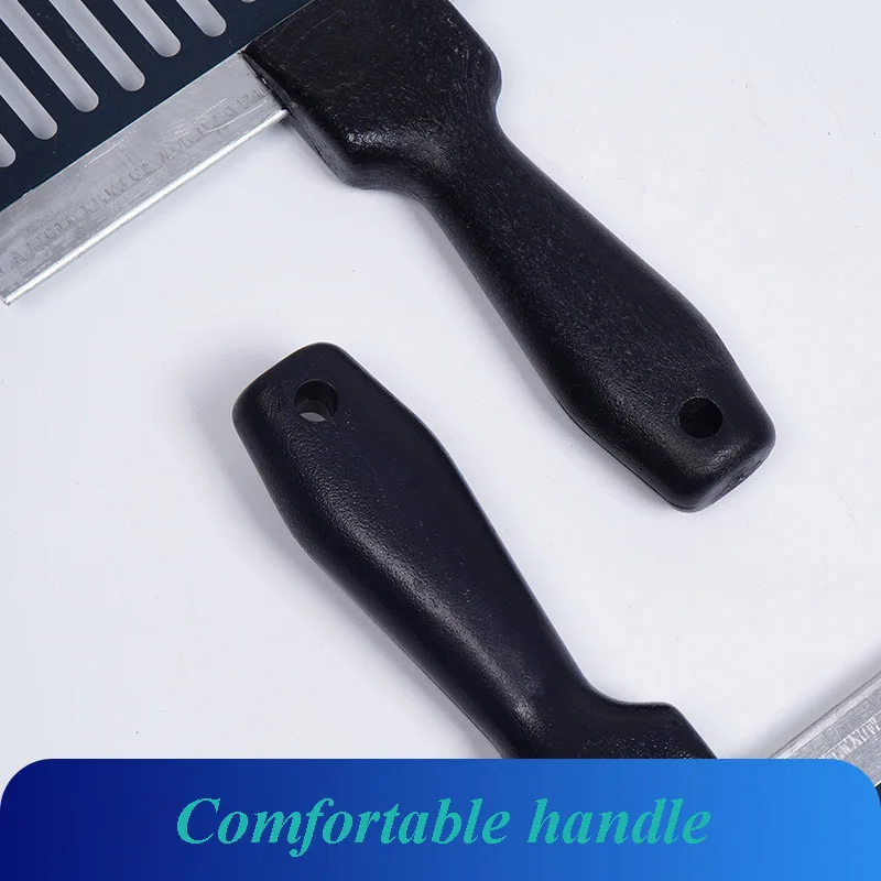 Plaster Scarifier with Blue Steel Tines and Plastic Handle