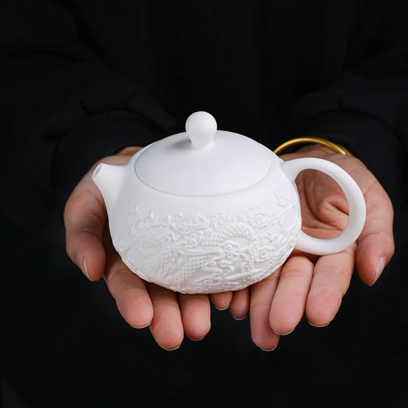 

White porcelain relief Xishi pot Fengming Pot Longfeng Chengxiang Tea Pot Plain fired ceramics Kung Fu Tea Set 210ml teapot