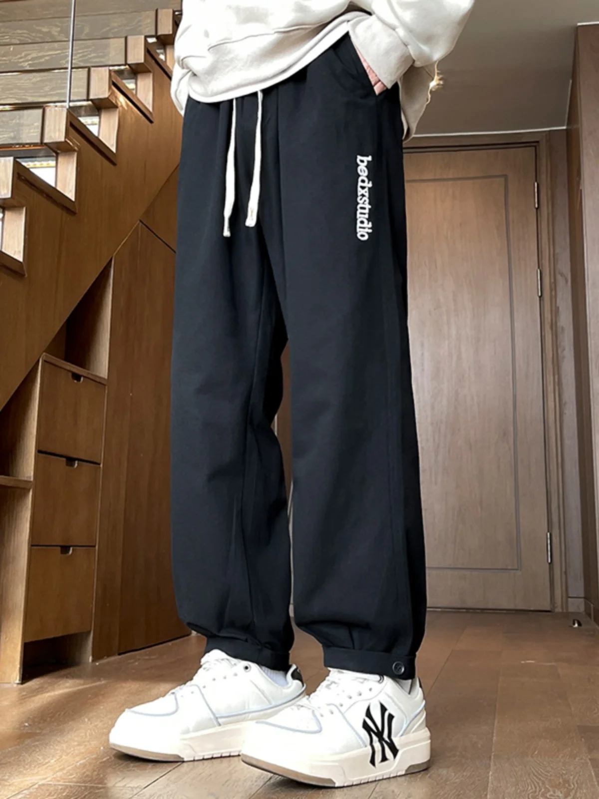 

Повседневные свободные рабочие брюки для мужчин на весну-осень, модные, универсальные, в стиле Hong Kong Sle, с манжетами, длинные