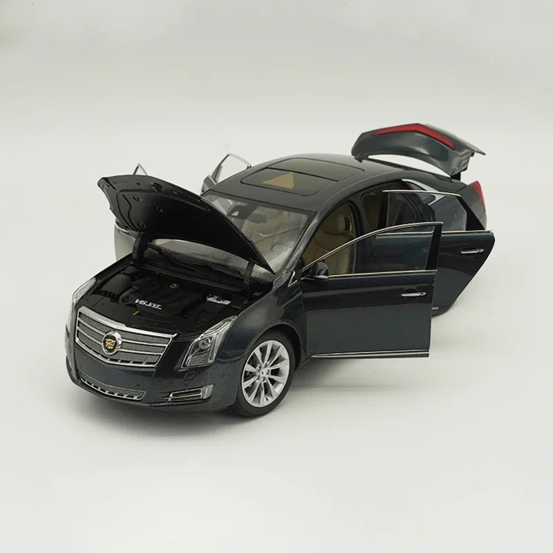 1:18 Scale Diecast Alloy CADILLAC XTS 2014 Toys Cars Model Classics Nostalgia Adult Collectible Souvenir Gifts Static Display