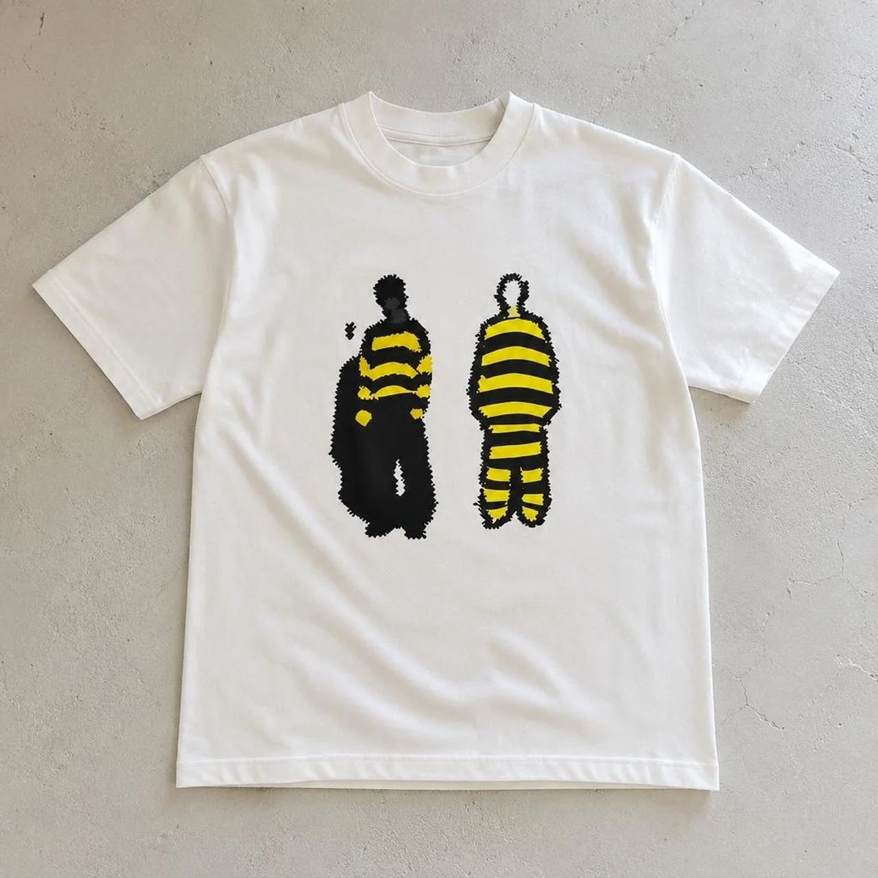 New Arrivals: T-shirts with silhouette prints, '90s-inspired cropped tops, Y2K “trash” style, and 2000s-style tops—unisex