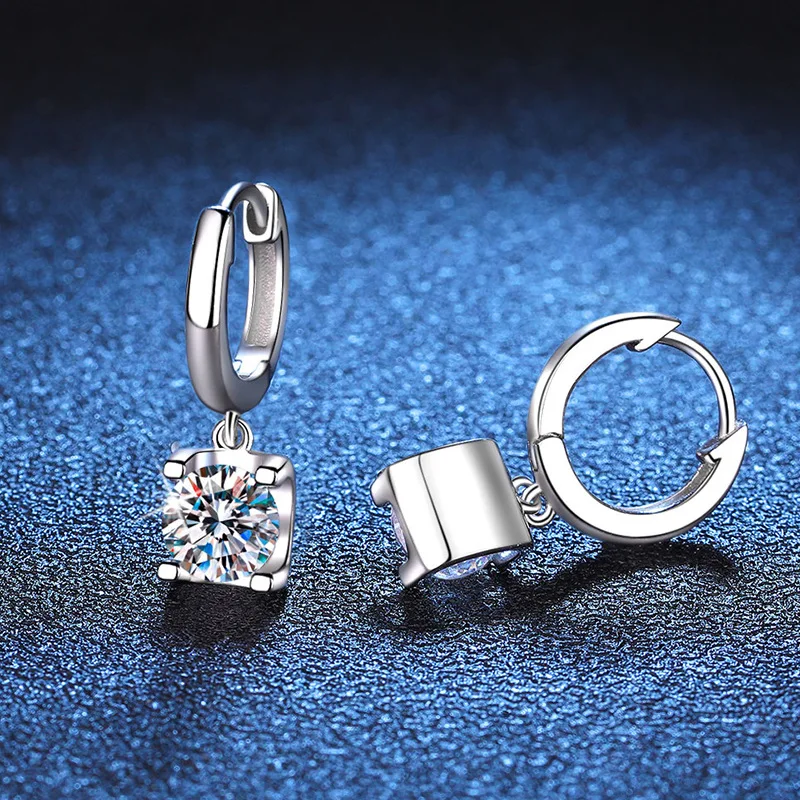 

LioraGem Versatile Milgrain-edge Moissanite Earrings, Sparkling Women's Moissanite Simple Ear Studs Platinum PT950 Stamp