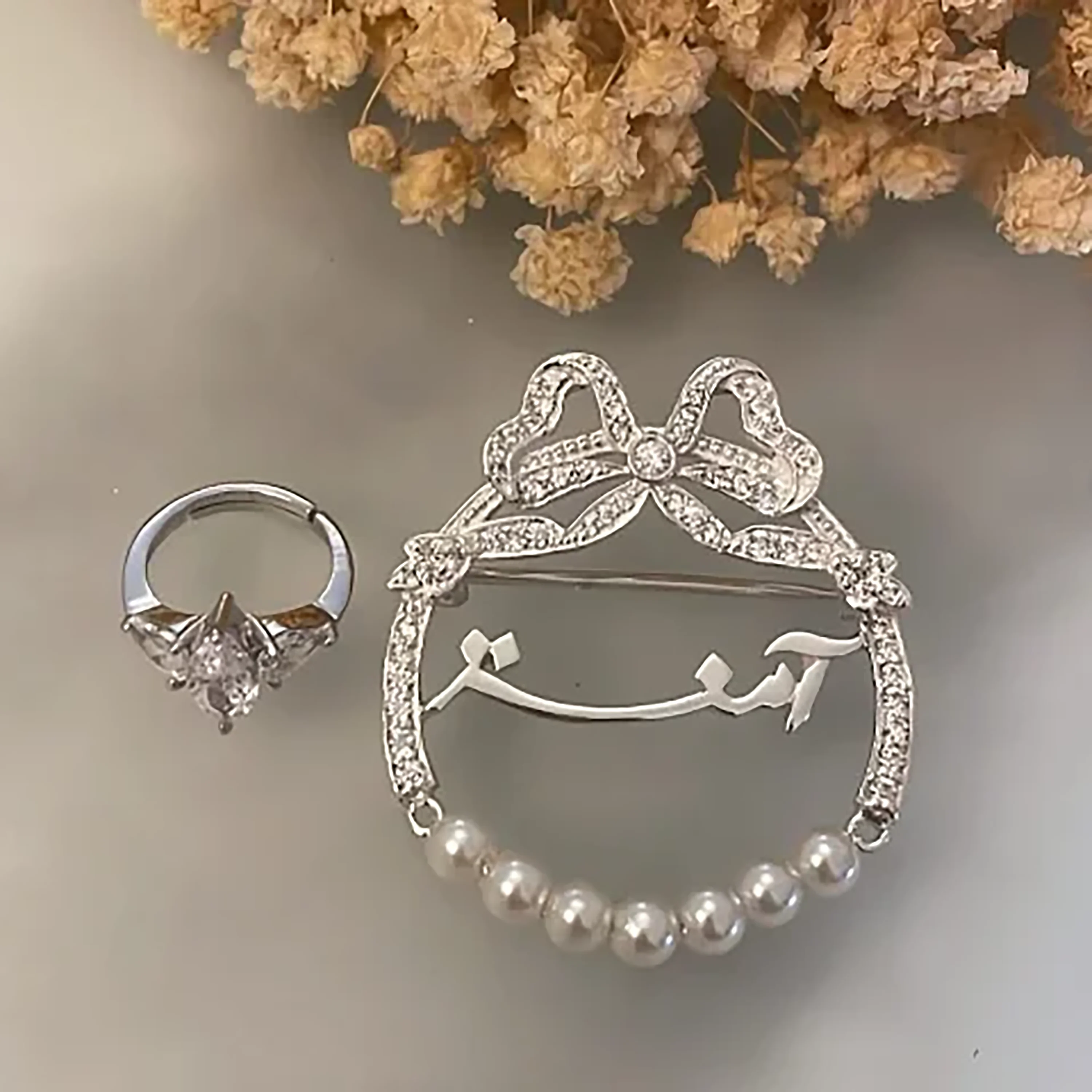 

Индивидуальные арабские украшения. Высококачественные товары традиционной одежды. Ювелирные изделия с символом стану для новорожденных.