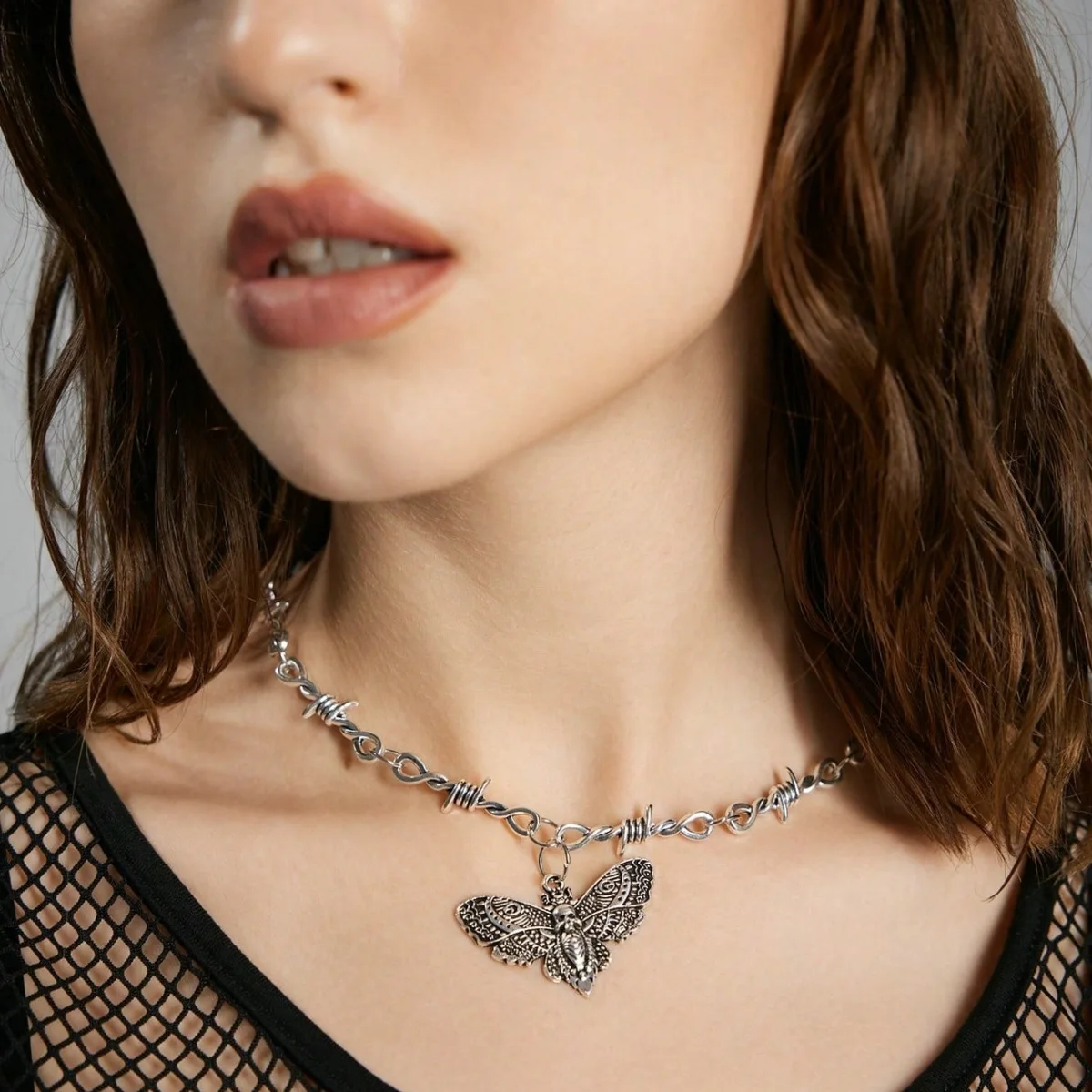 Goth Moth Skull Barbed Wire Cross Pendant Choker Necklace Punk Hip Hop Jewelry Y2K Vampire Little Thorns Chain Choker Gift
