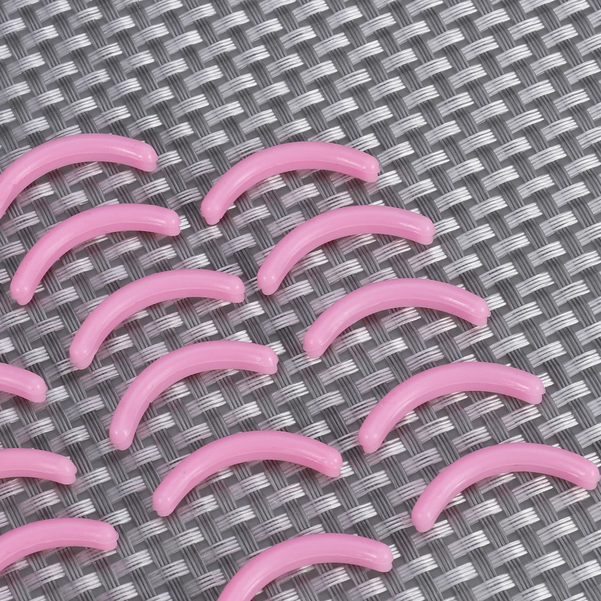16pcs Eyelash Curler Refill Pads Black Mascara Waterproof Fake Lashes Silicone Cushions Replacement for Women Easy Care