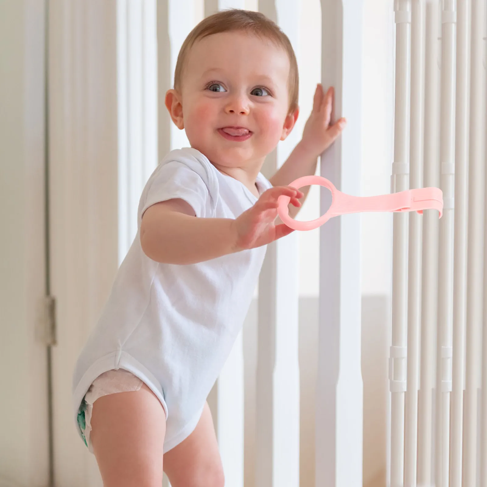 

1Pair Toddler Crib Pull Ring Set Walking Support Rings for Babies Standing Practice Nursery Cot Hand Hold Rings Smooth Edge Safe