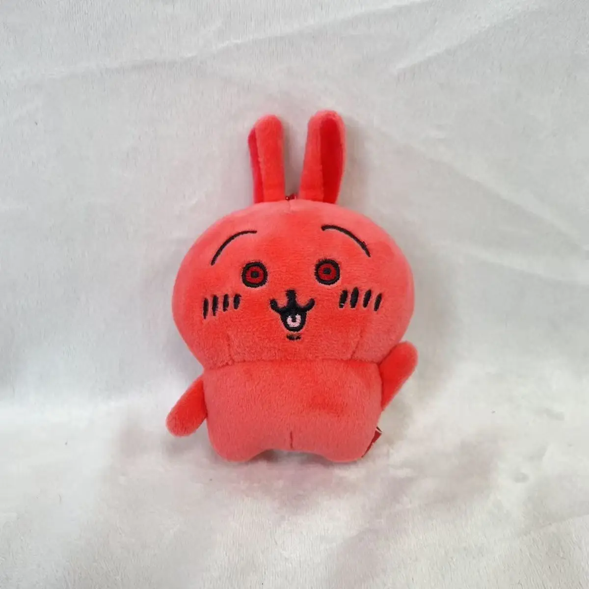 

Chiikawa Usagi Red A Small Footed Аксессуар Кукла с сумкой и подвеской Аксессуары с милой плюшевой игрушкой-брелком Nagano