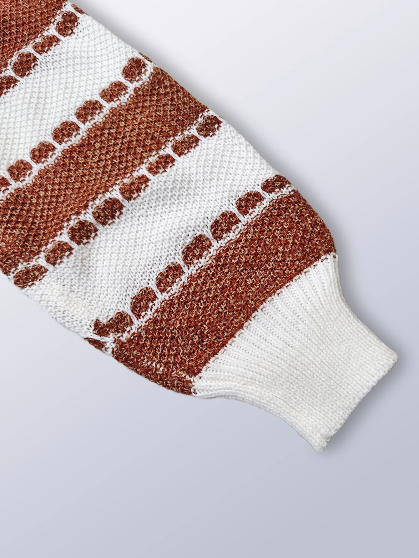 Suéter a rayas de invierno Colorblock Tie Cintura Jersey recortado Manga larga Resort Ready Top de punto para mujer
