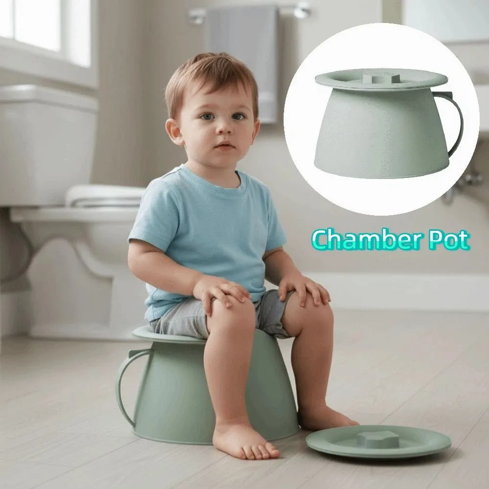 Sanitary 1.5L Chamber Pot Thickened Leak-Proof Spittoon with Lid Plastic Pee Bucket Outdoor