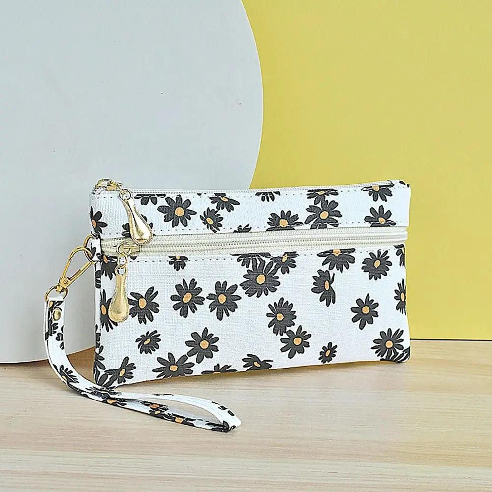 

PU Leather Money Coin Purse Daisy Printed with wrist strap Credit Card Holoder Zipper Wear-resistant Phone Bag for Women Maiden