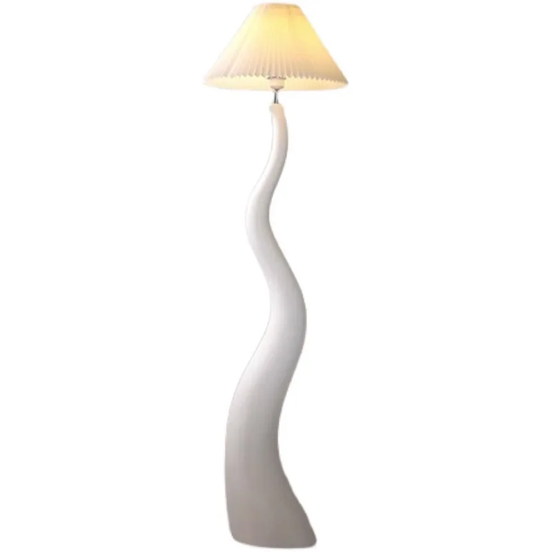 

Cream Style Interior Hotel Home Villa Clothing Store Living Room Bedroom White Decorative Resin Floor Lamp