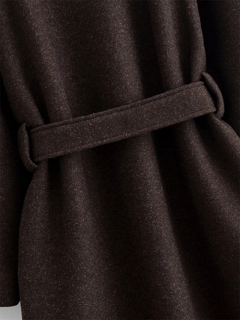 معطف نسائي شتاء 2025 نمط جديد بني داكن كم طويل مربوط فضفاض مناسب معطف صوفي طويل عصري وأنيق