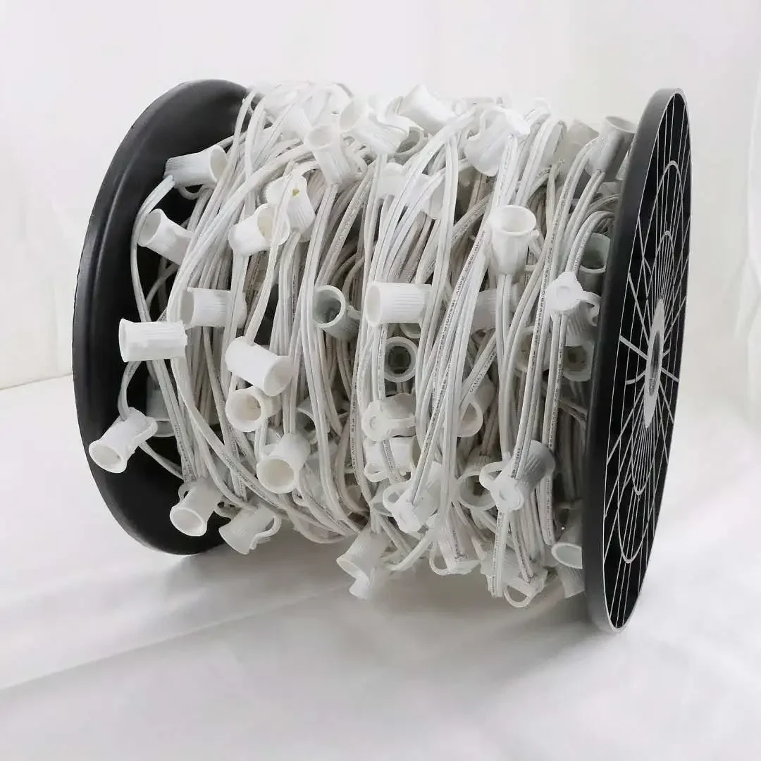 Outdoor Use Spool Light String C7 Lighting String 1000 Feet 12 Inches Spacing Commercial String Light