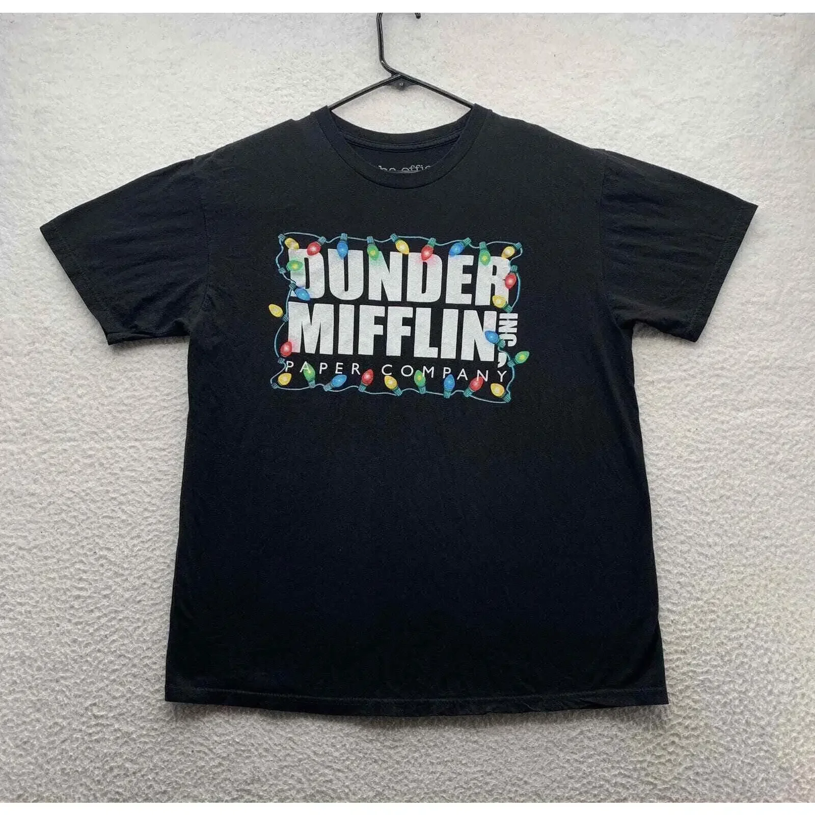 The Office Dunder Mifflin T Shirt Mens Large Black Holiday Christmas Lights Dad vintage Washed Stretched Top For Everyday Wear