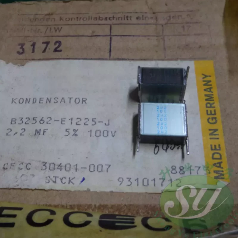 10pcs-100pcs old Siemens EPCOS 2.2uf/100v 2u2 225 new film capacitor 15MM