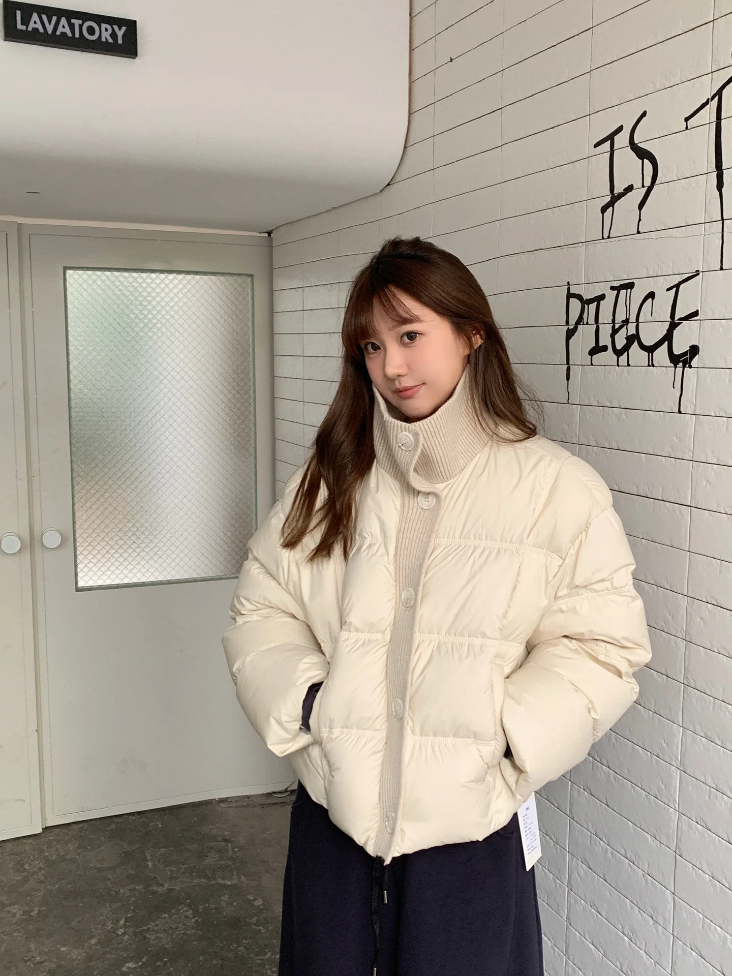 

Модная высококачественная вязаная куртка с пэчворком, теплая, белая, на пуху, осенне-зимняя, Y2580, для повседневной носки, однотонная...