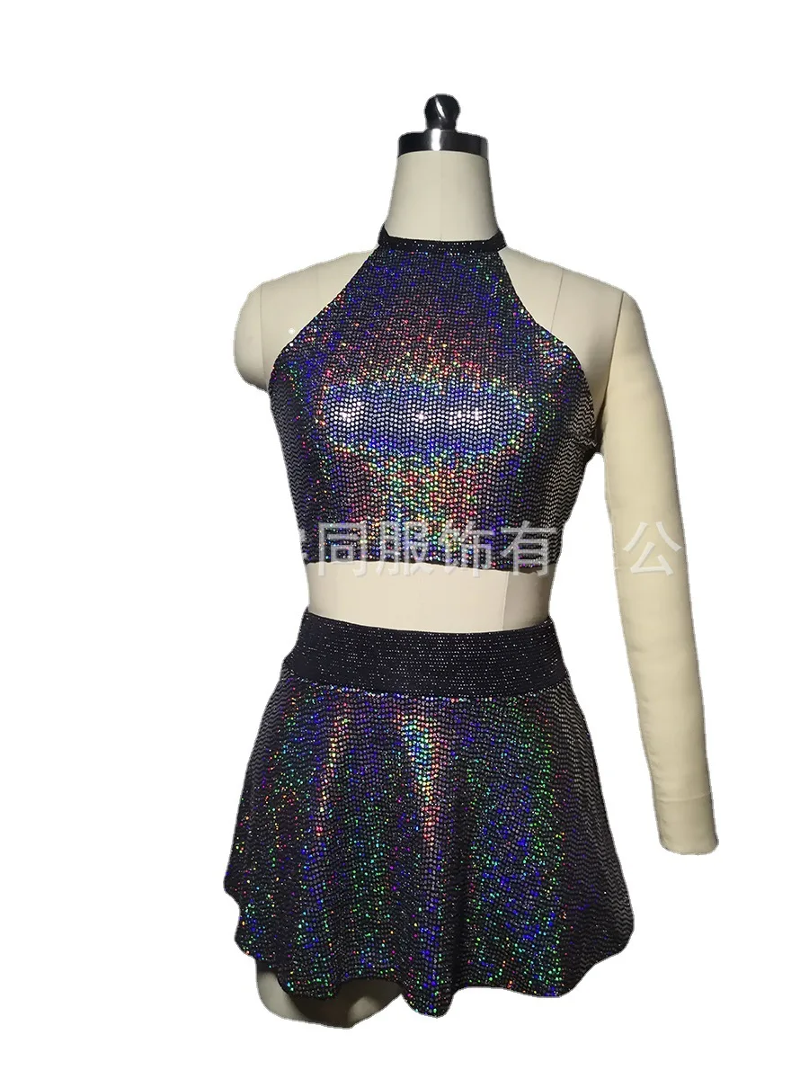 Nuovo modello 2025, fascia toracica con diamanti caldi in un unico pezzo, gilet sexy lucido, allacciatura, top a tubo con paillettes, performance sul palco