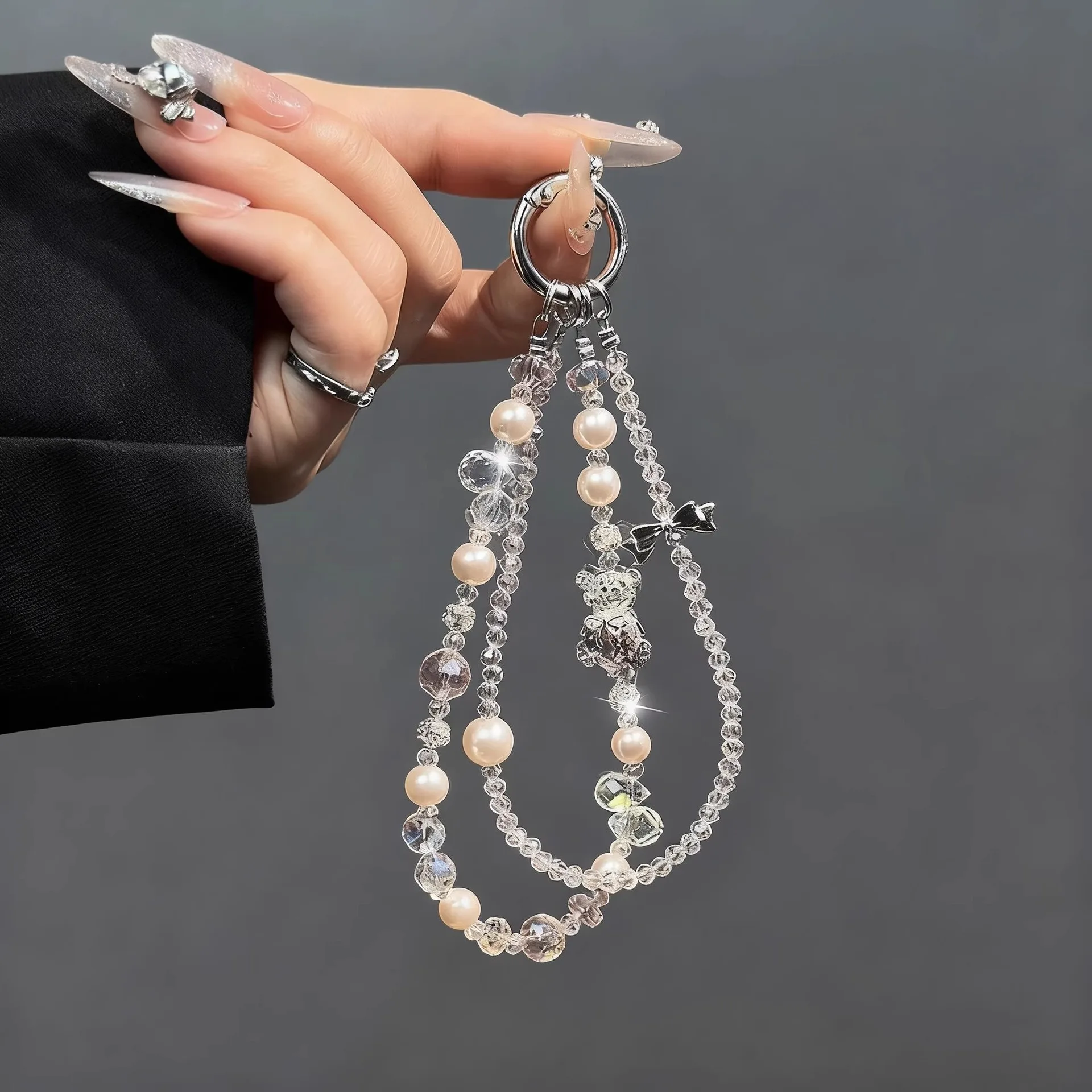 Luxury and Sophisticated Beaded Crystal Phone Charm, Stylish Rhinestone Cartoon Bear Phone Lanyard, Short Handbag Chain.