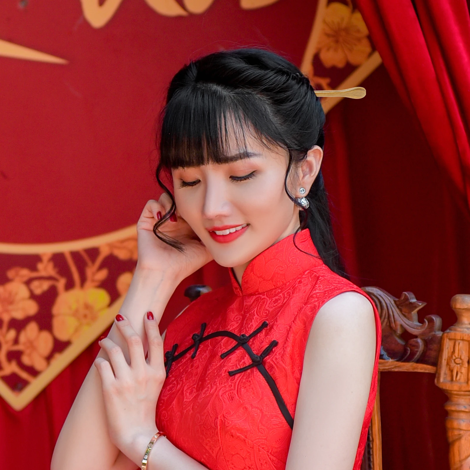 

2pcs Sandalwood Updo Insert Simple Wooden Hair Clip Vintage Hairpin Retro Hairpin For Women Retro Hair Accessory