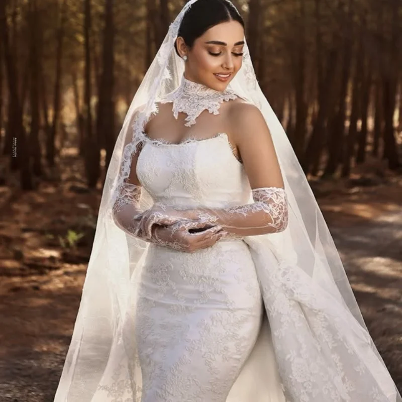 luxury White Appliques Wedding Dresses flower decal glitter fishtail detachable train Gowns Made wedding dress