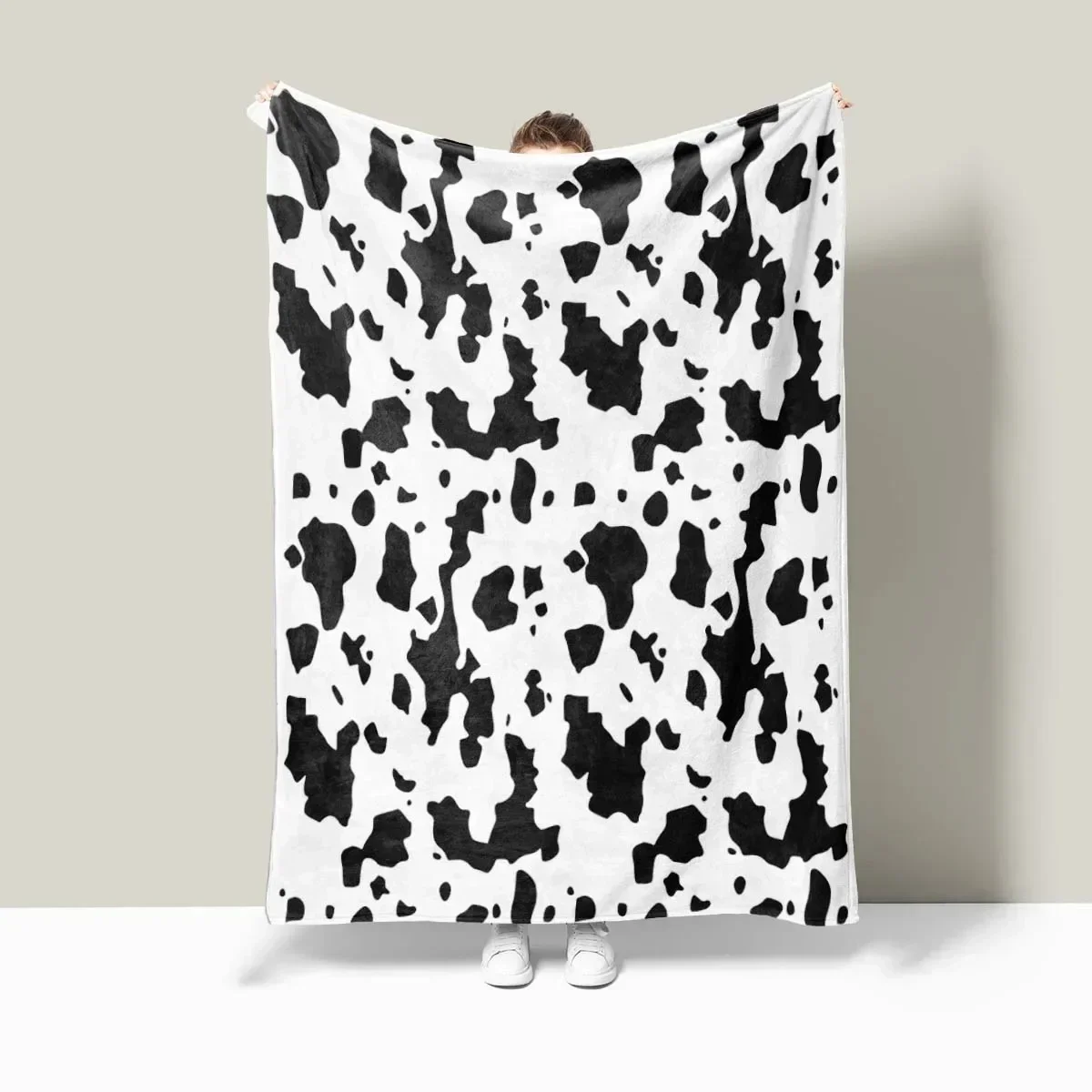 1pcCow pattern double-sided printing flannel blanket office nap blanket air conditioning  living room sofa set blanket