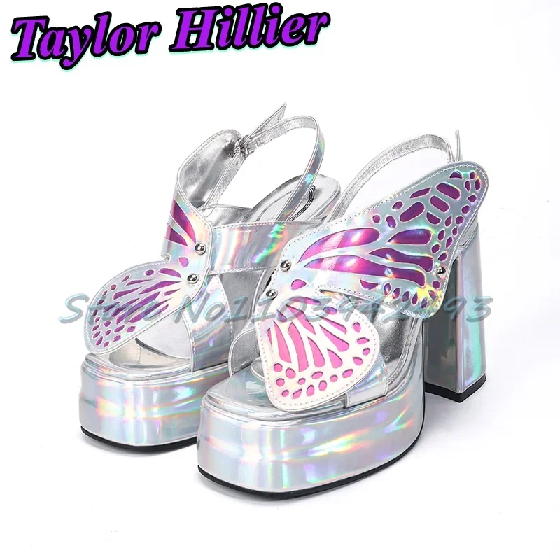 

Symmetry Wings Platform Heeled Sandals Open Toe Chunky Heels Buckle Strap Shoes Summer Women Luxury Designer Patchwork New Shoes