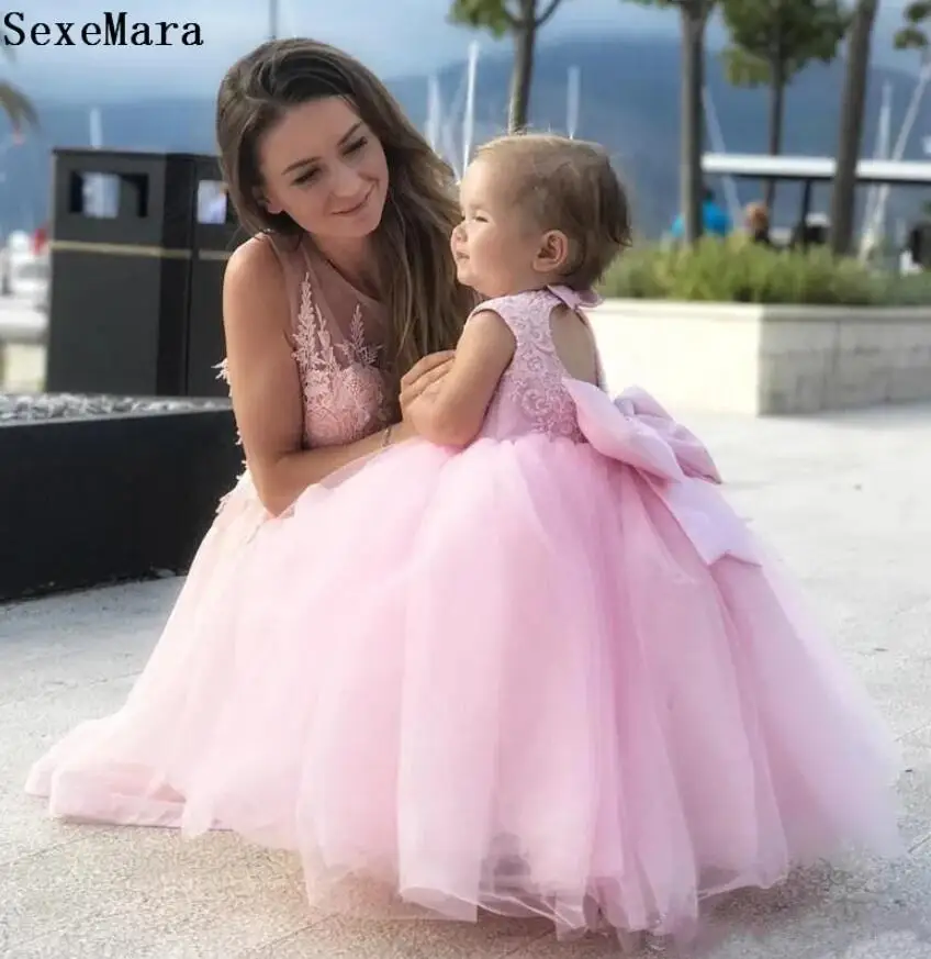 

Pink Puffy Tulle Baby Girl First Birthday Party Dress Lace Top Infant Toddler Cloth Kids Pageant Gown Flower Girl Dress