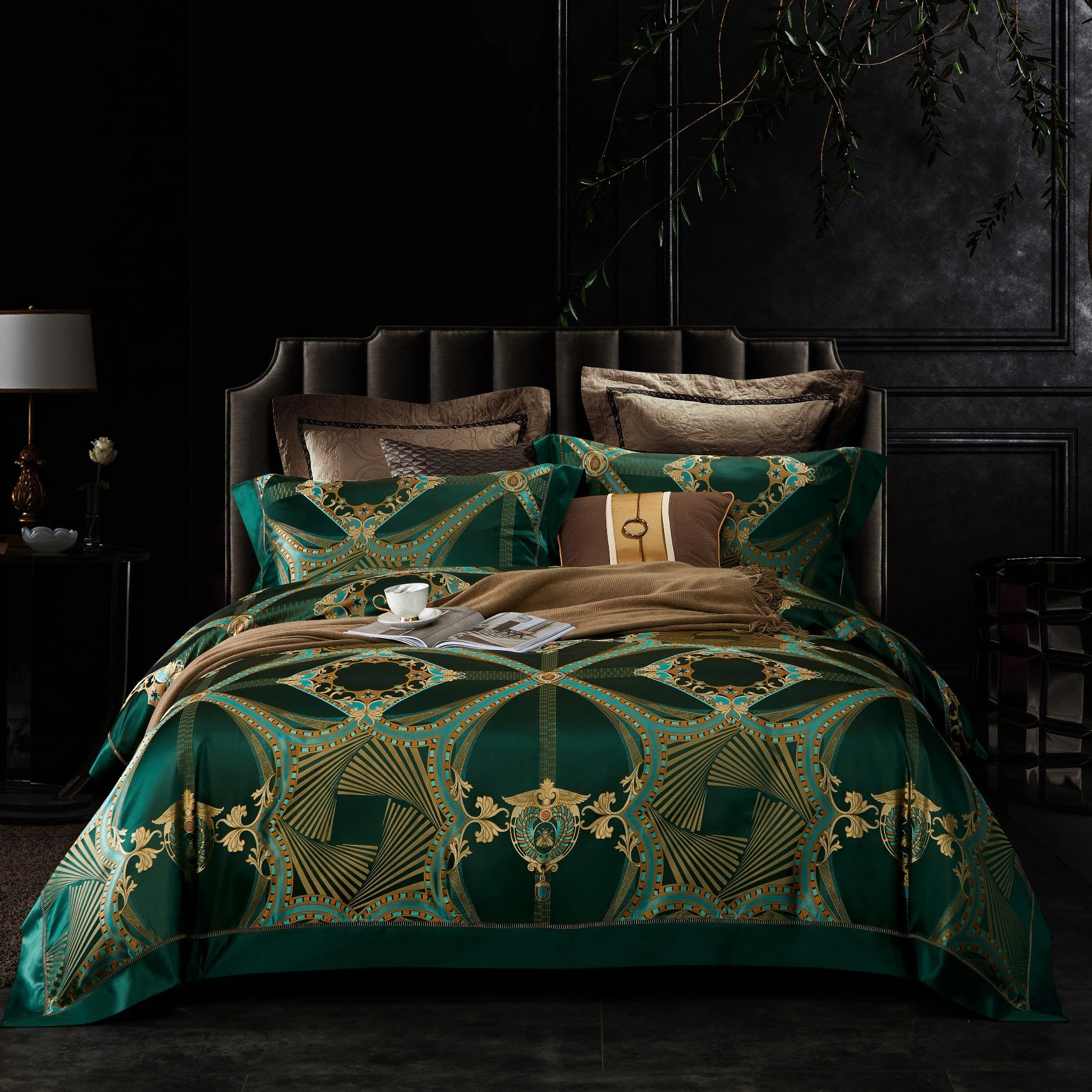 

ODM/OEM European and American Style 100% Mulberry Silk Top Luxury Retro Soft Silky Green 4pcs Bedding Set