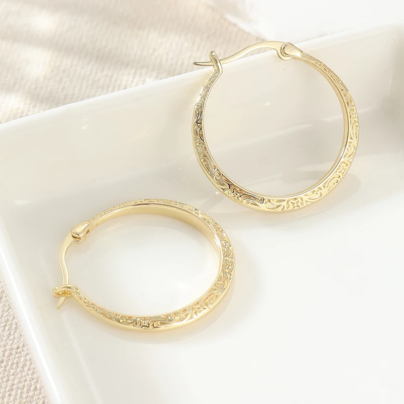 Classic Gold Plated Hoop Earrings Women Graceful Daily Wearable Accessories Exquisite Carving Design Jewelry Accessories