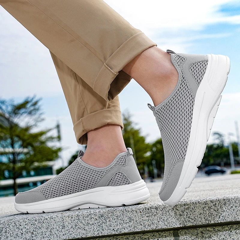 

Men's Mesh Casual Shoes Breathable Outdoor Loafers Comfortable Walking Lightweight Men's Summer Tennis Shoes Hot Selling 2025