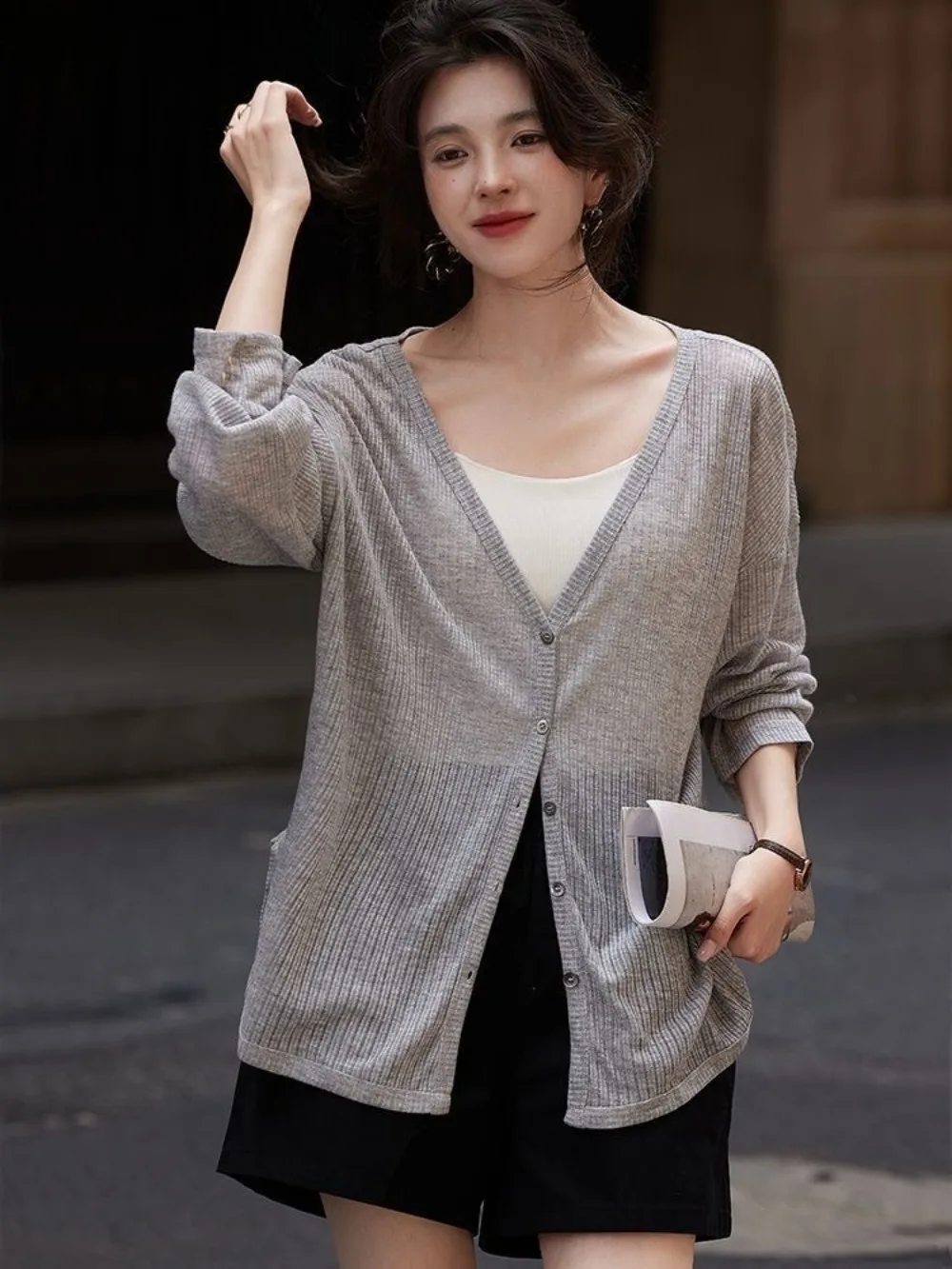 

Korean Fashion Sheer V-Neck Cardigan, Lightweight Breathable Knit Top, Sun Protection Long Sleeve Jacket for Daily Outwear