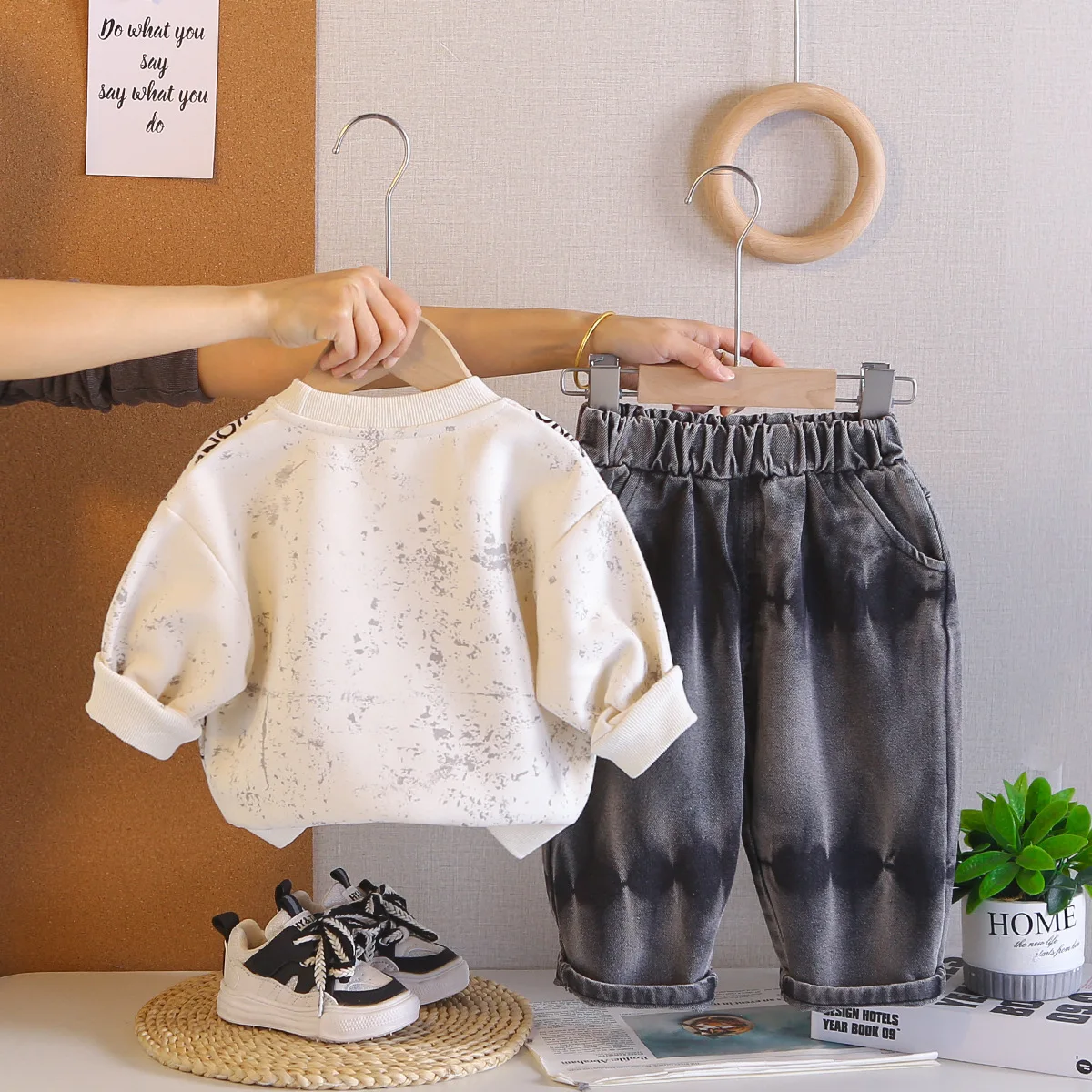 2025 New Spring Kids Boys 2 Piece Outfits Letter Print Sweatshirt + Tie Dye Jeans Set Toddler Baby Boy Casual Streetwear Clothes