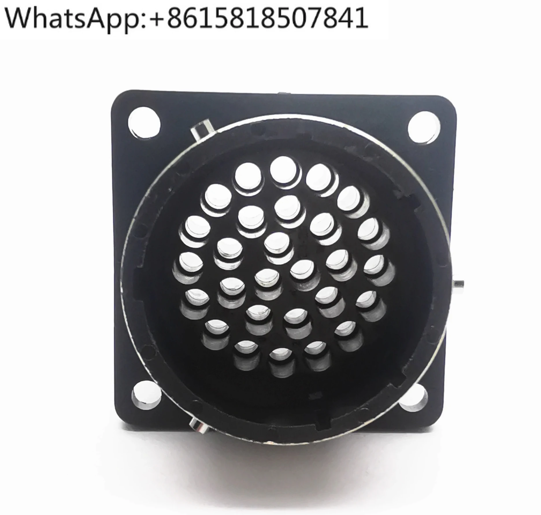 

28-Pin Circular Connector Receptacle UTG02028P UTG020-28P