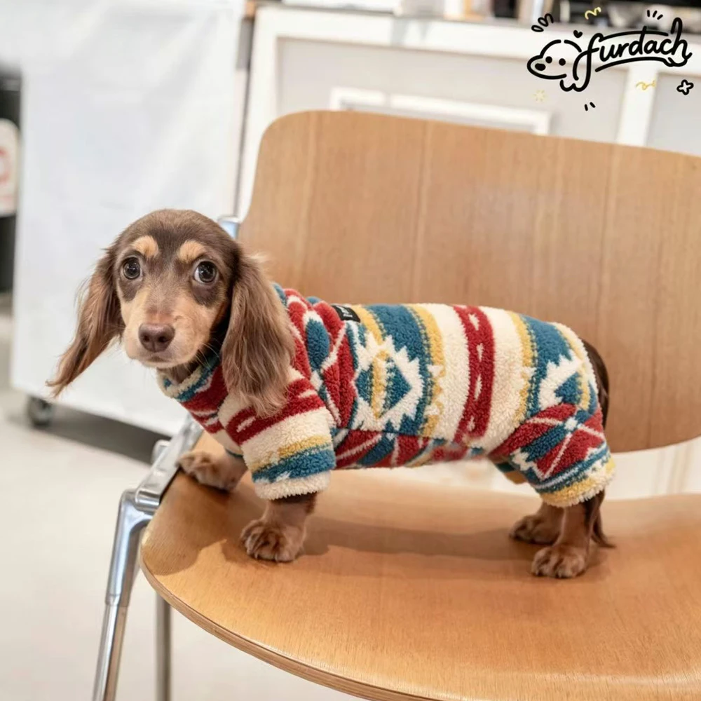 Suéter navideño cálido con cinturón para perro salchicha