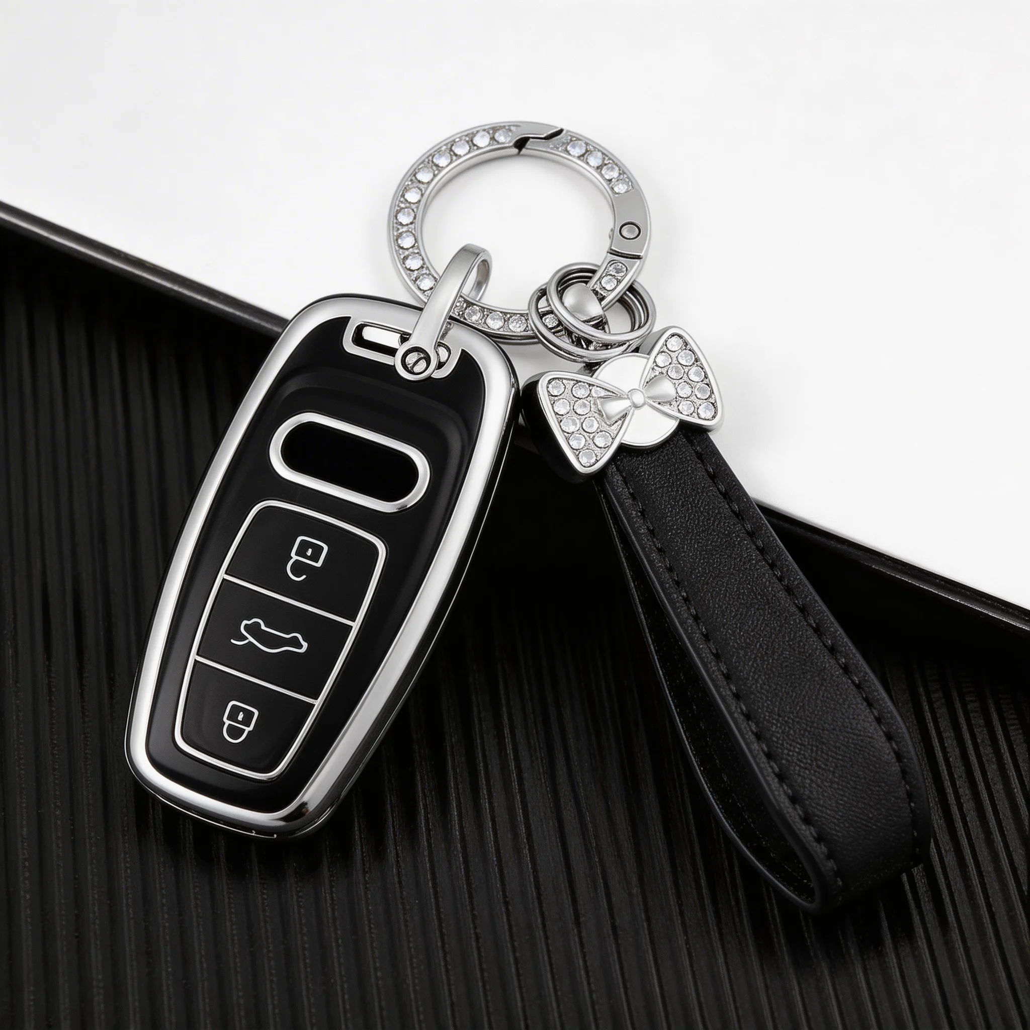 Car Smart Key Case Cover with keychain Protection Keyless Shell Accessories for Audi A3 A4 B9 A6 A7 4K A8 E-tron Q5 Q8 C8 D5 SQ8