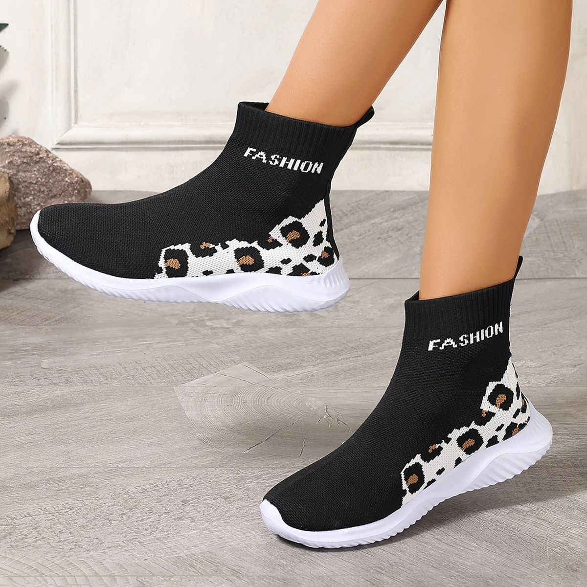 Designer Shoes for Women High-top Sock Sneakers Women Trendy Sports Shoes Women Mesh Breathable Jogging Walking Ladies Shoes