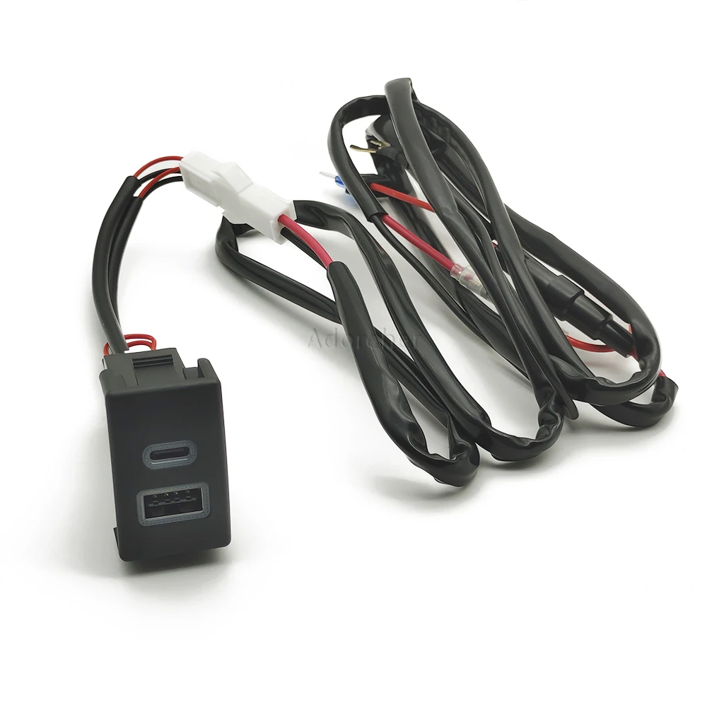 12/24V Car Dual Charger Socket QC3.0 USB PD Type C Charging Outlet with Power Adapter Phone Charger for Mazda 5 Mazda 6