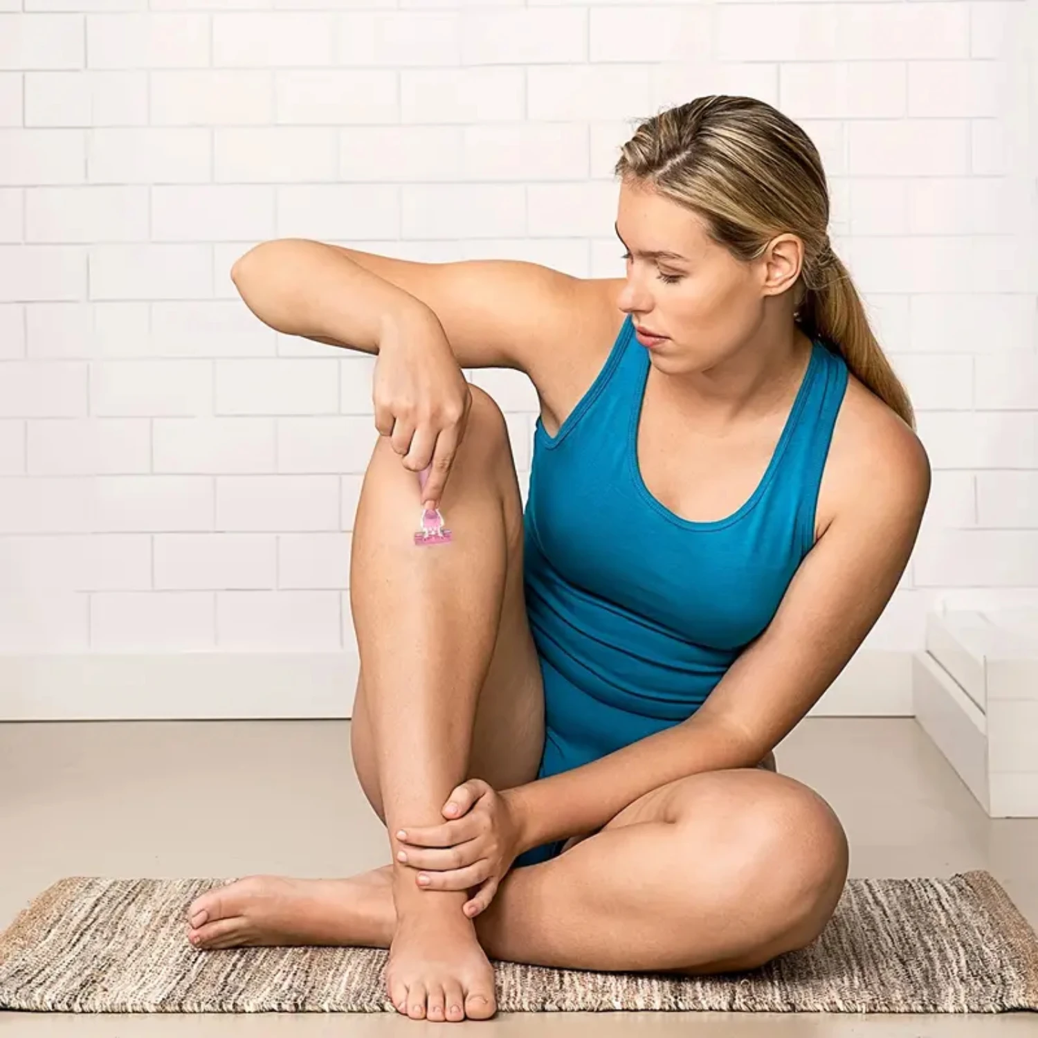 มีดโกนหนวดกําจัดขนสตรีสําหรับร่างกาย 1 ชิ้น - มีดโกนดูแลผิวเรียบลื่น พกพาสะดวก ใช้งานง่าย และอ่อนโยน