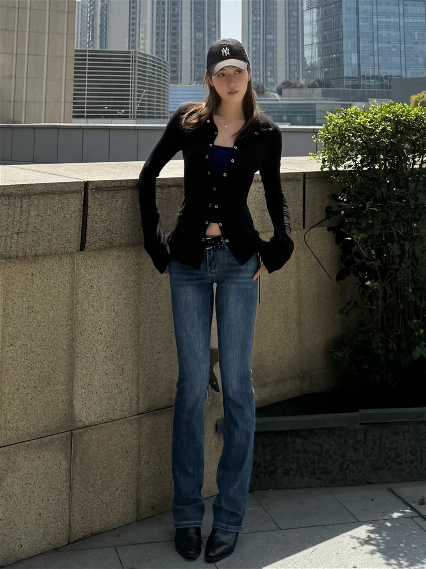 Retro American Street Blue Flared Jeans Women Summer Slimming Tight Design Casual Floor-Length Casual Pants