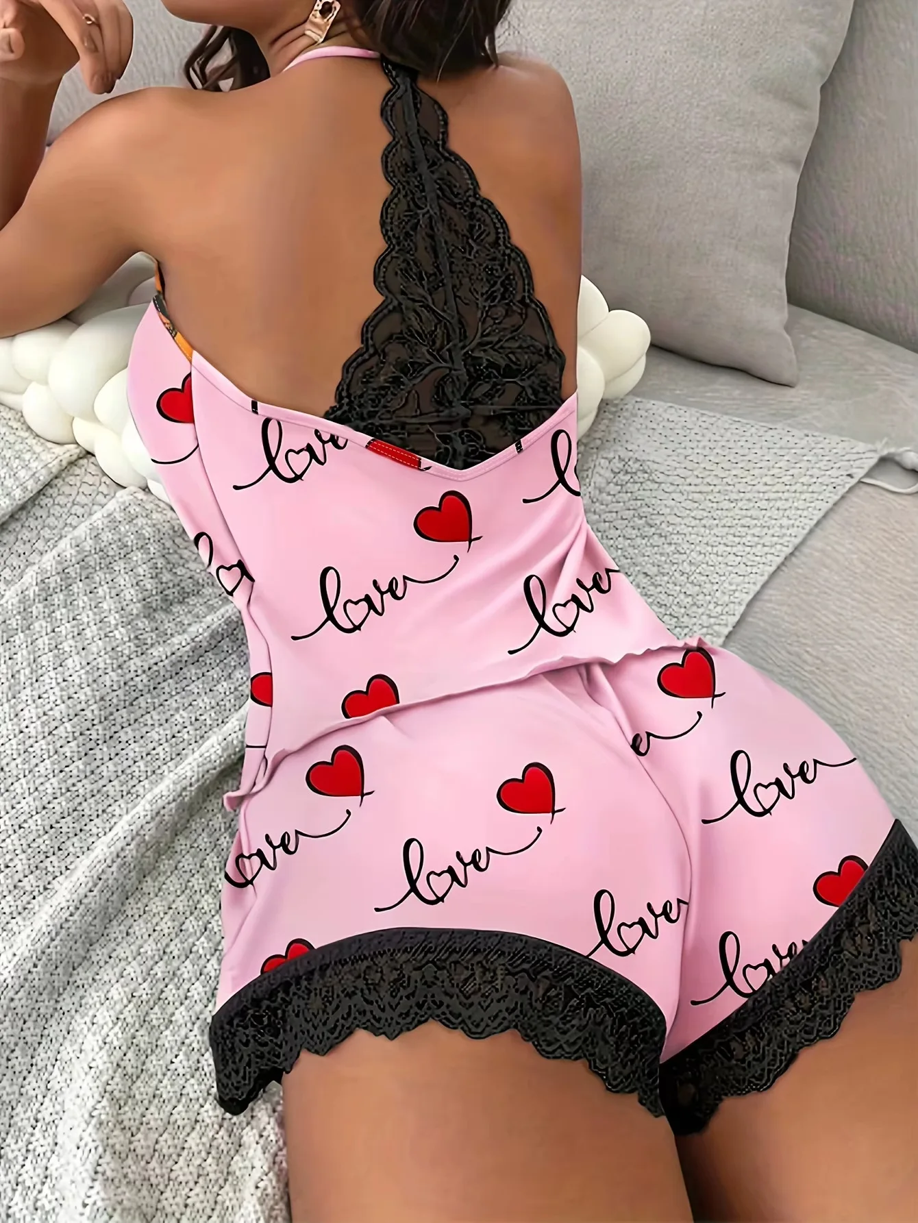 

Sexy Summer Two Pieces Women Pajamas Set Deep V-Neck Tops And Shorts Pajama Suit Ladies Sleeveless Nightwear For Female